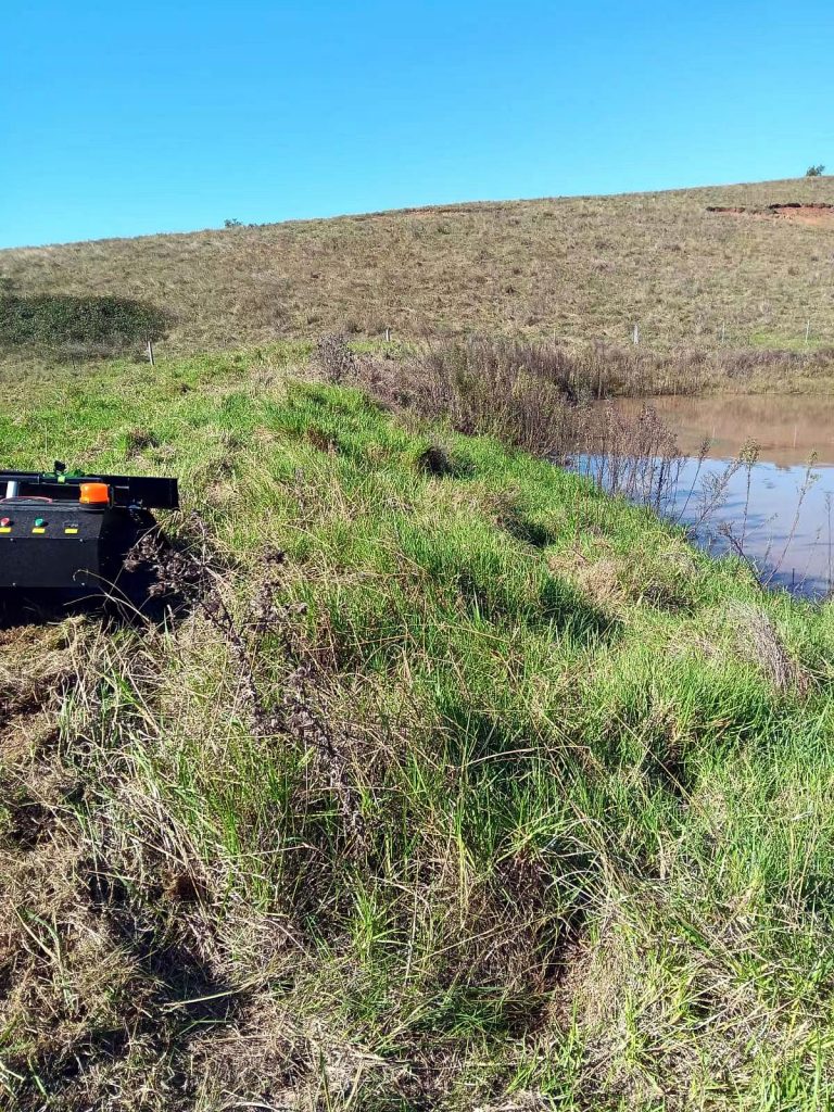 Vigorun VTLM800 Slasher Mower: Tackling Thick Grass with Ease